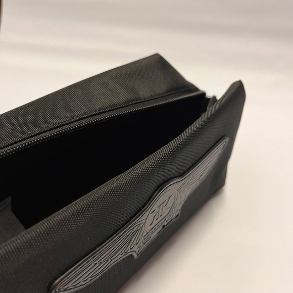 NEW KIEHL'S Makeup Bag !!! - Picture 3 of 7